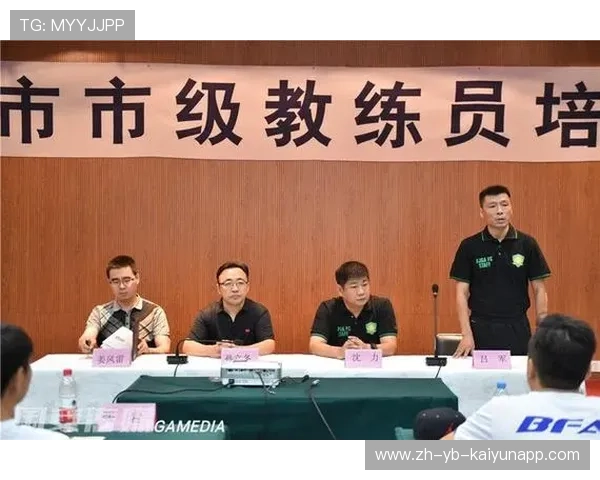 俱乐部教练团队结构是否符合职业标准，俱乐部经理和教练哪个厉害