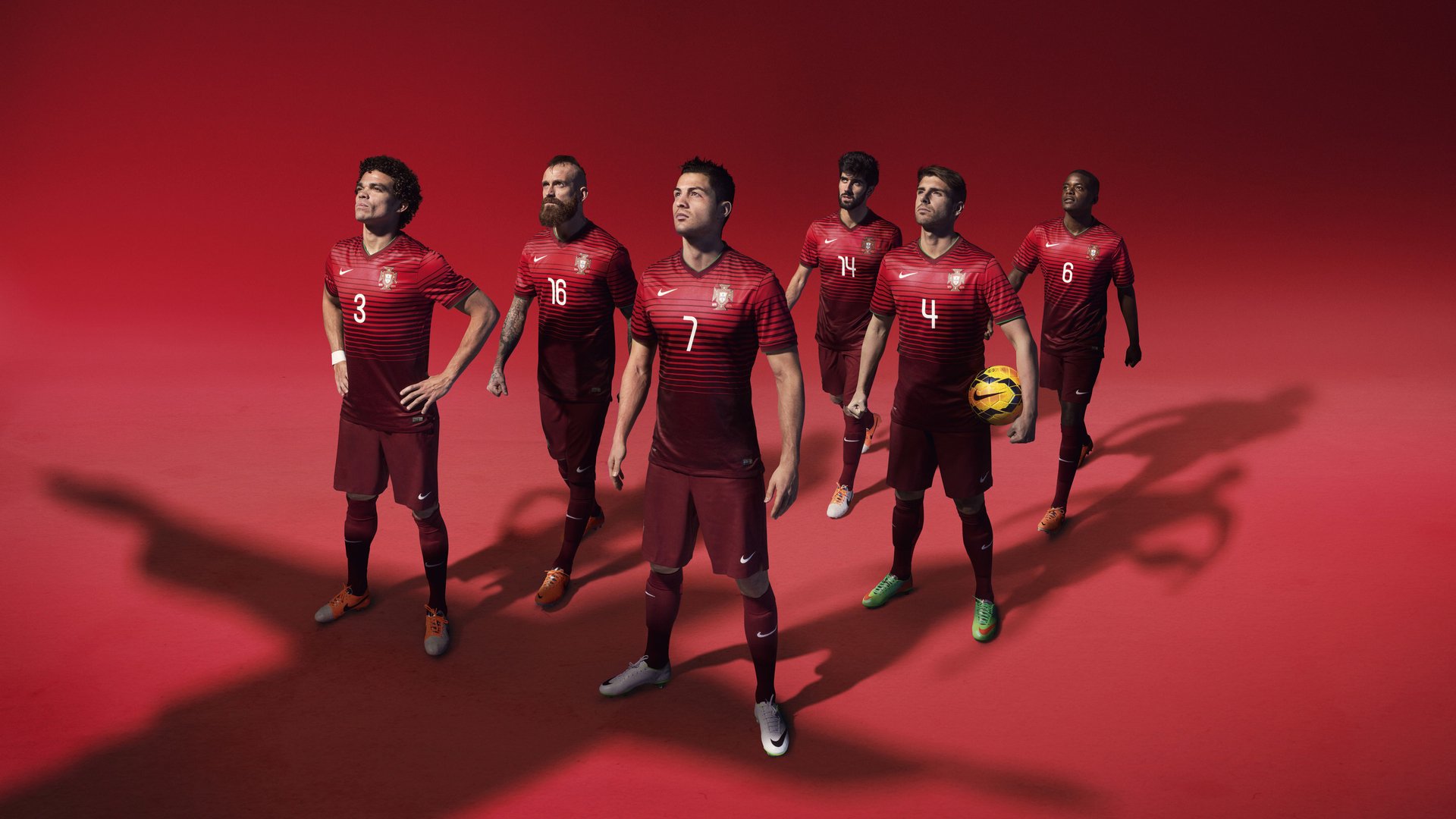 世界杯精彩战况：每场比赛都令人热血沸腾！，世界杯比赛集锦